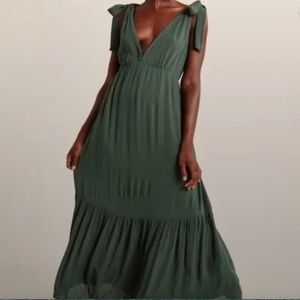 Abercrombie & Fitch Green Tie Maxi Dress
